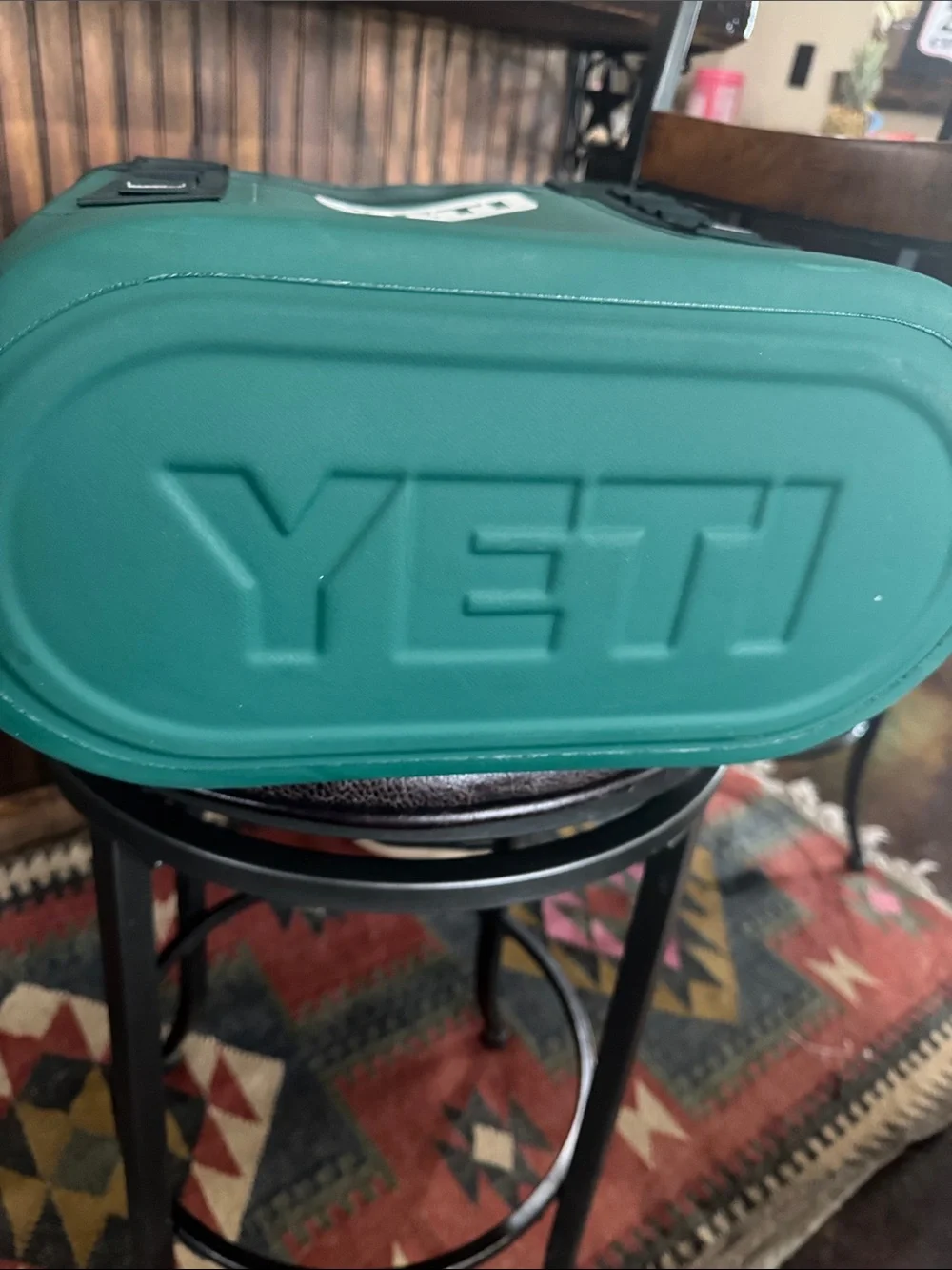 YETI Blackforest Camino 20